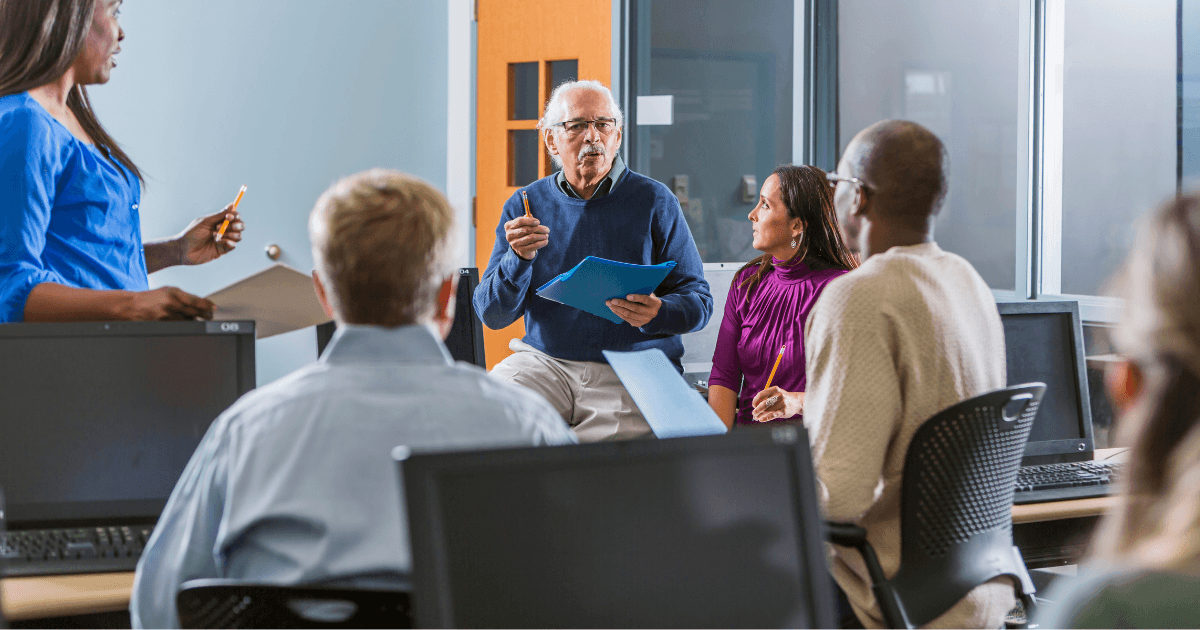 Comment devenir auxiliaire de vie : 5 conseils indispensables pour réussir efficacement