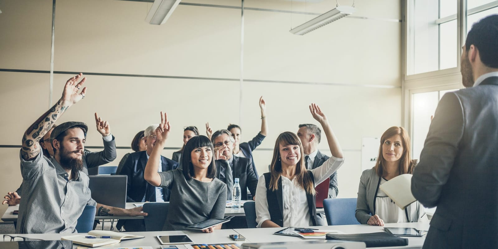 Devenir formateur : le guide complet pour réussir